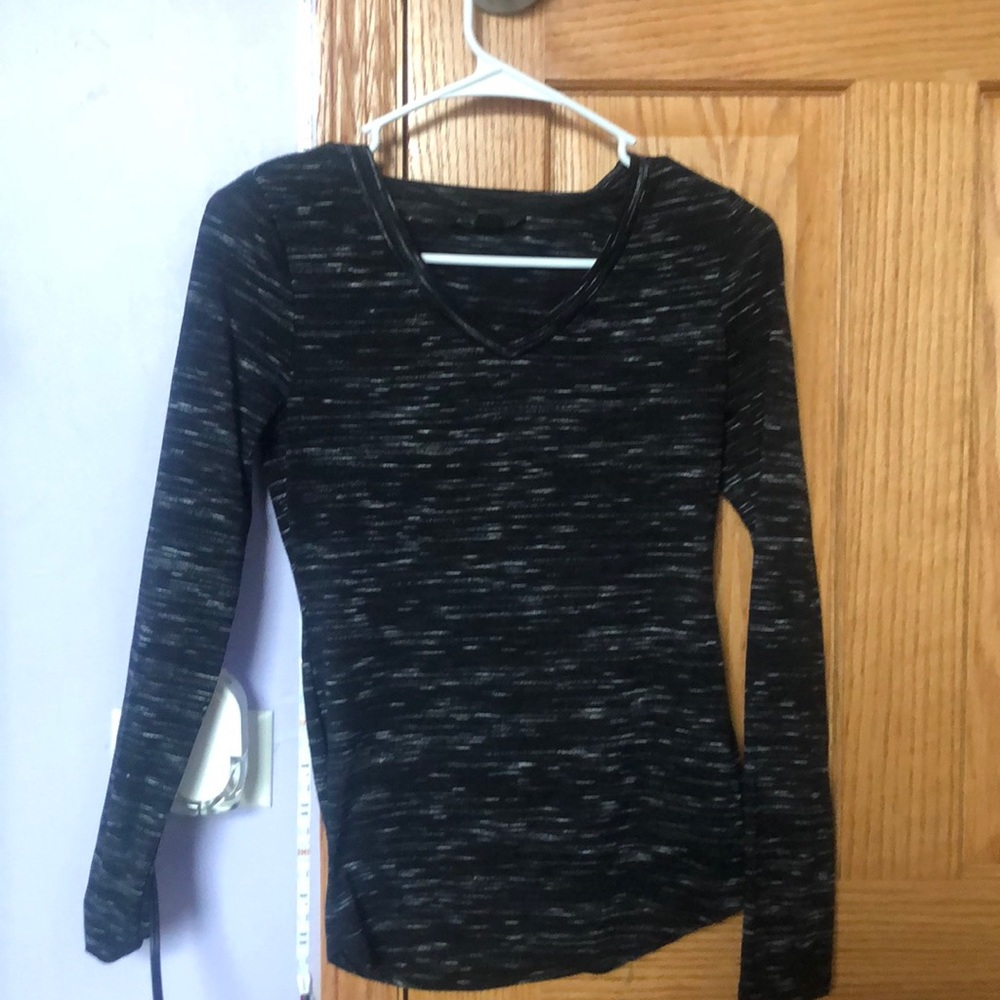 An attention black shirt